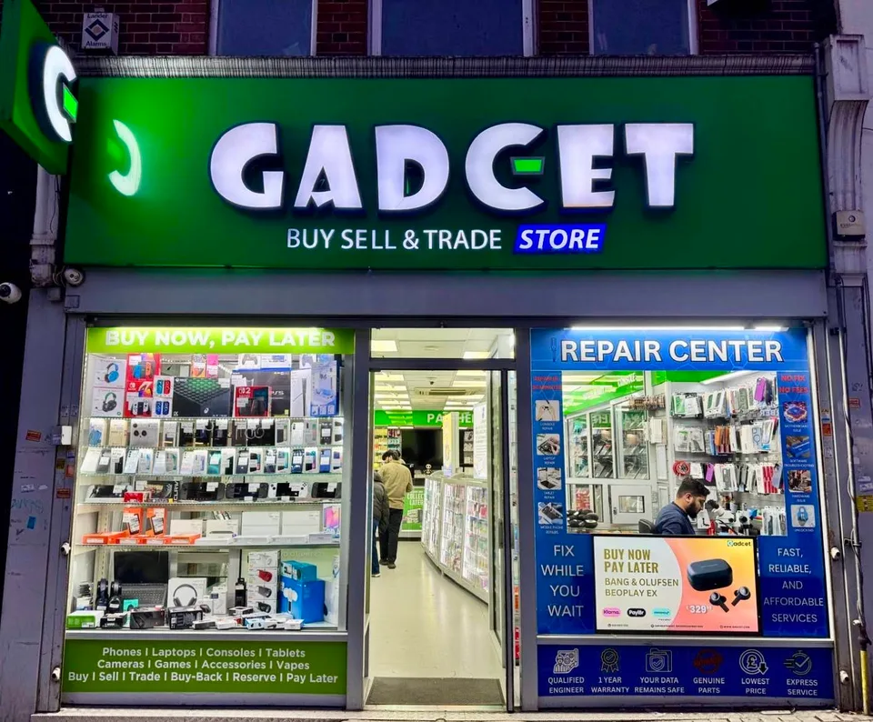 Gadcet Dagenham shopfront at 249 Heathway