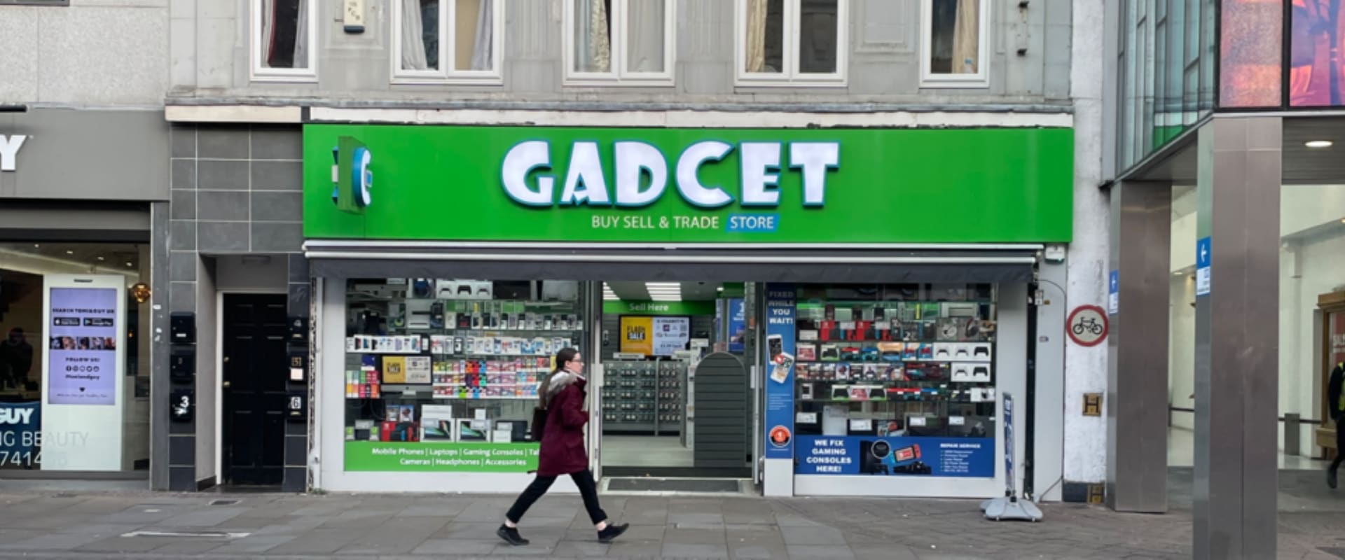 The Gadcet Romford shopfront on South Street